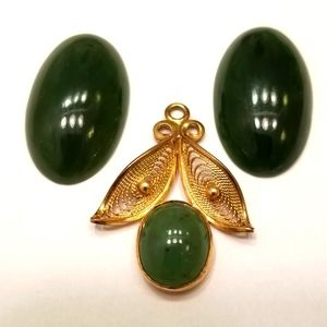 ✅#1128 Rare 3 pcs Oval Cabochon Green Jade Pendant